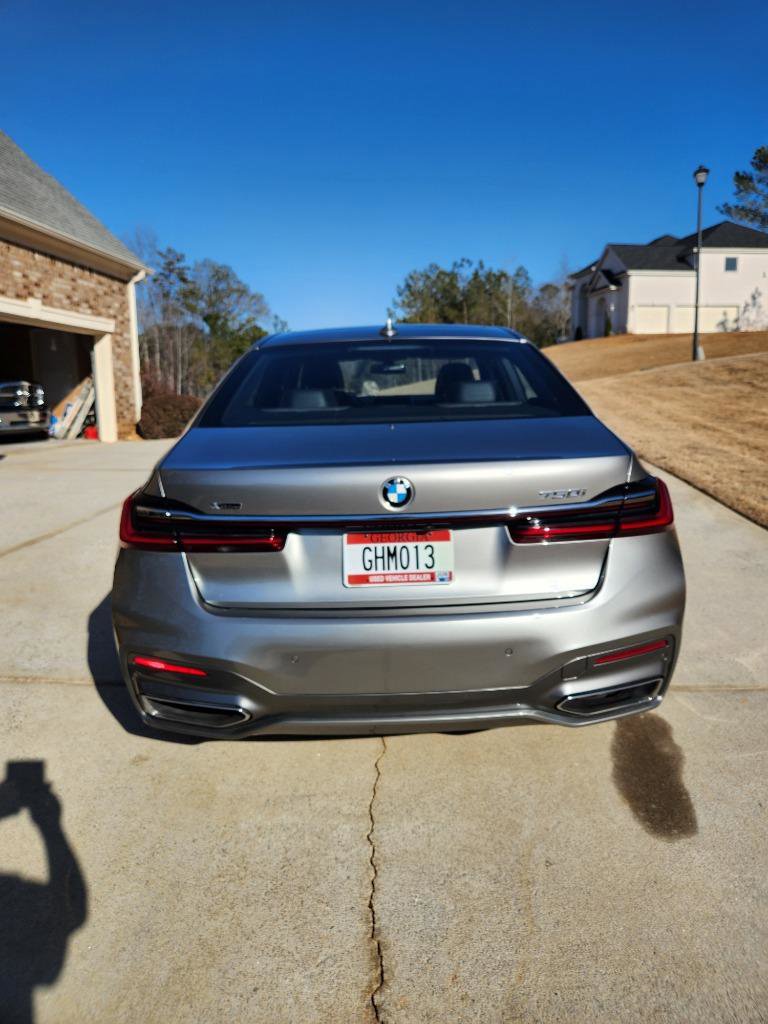 Used 2022 BMW 750i xDrive w/ M Sport Package image 9
