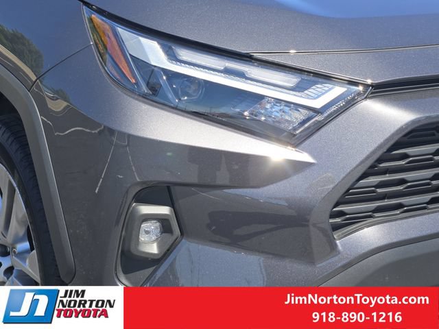 Used 2025 Toyota RAV4 XLE Premium FWD image 10