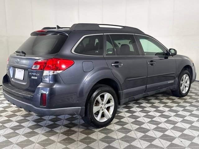 Used 2013 Subaru Outback 2.5i Limited w/ Moonroof Pkg AWD/4WD image 8