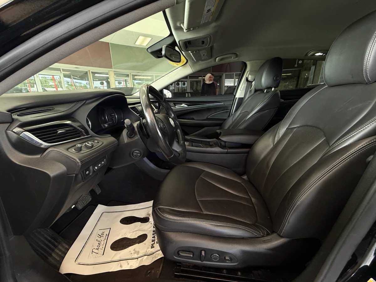 Used 2017 Buick LaCrosse Premium FWD image 27