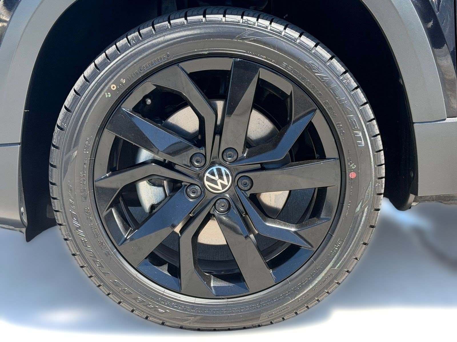 Certified 2022 Volkswagen Taos SE FWD image 12
