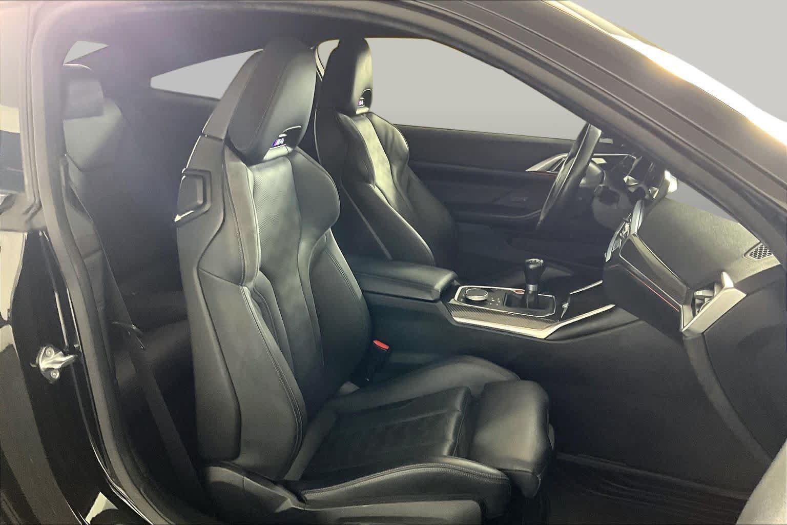 Used 2021 BMW M4 Coupe w/ Executive Package RWD image 9