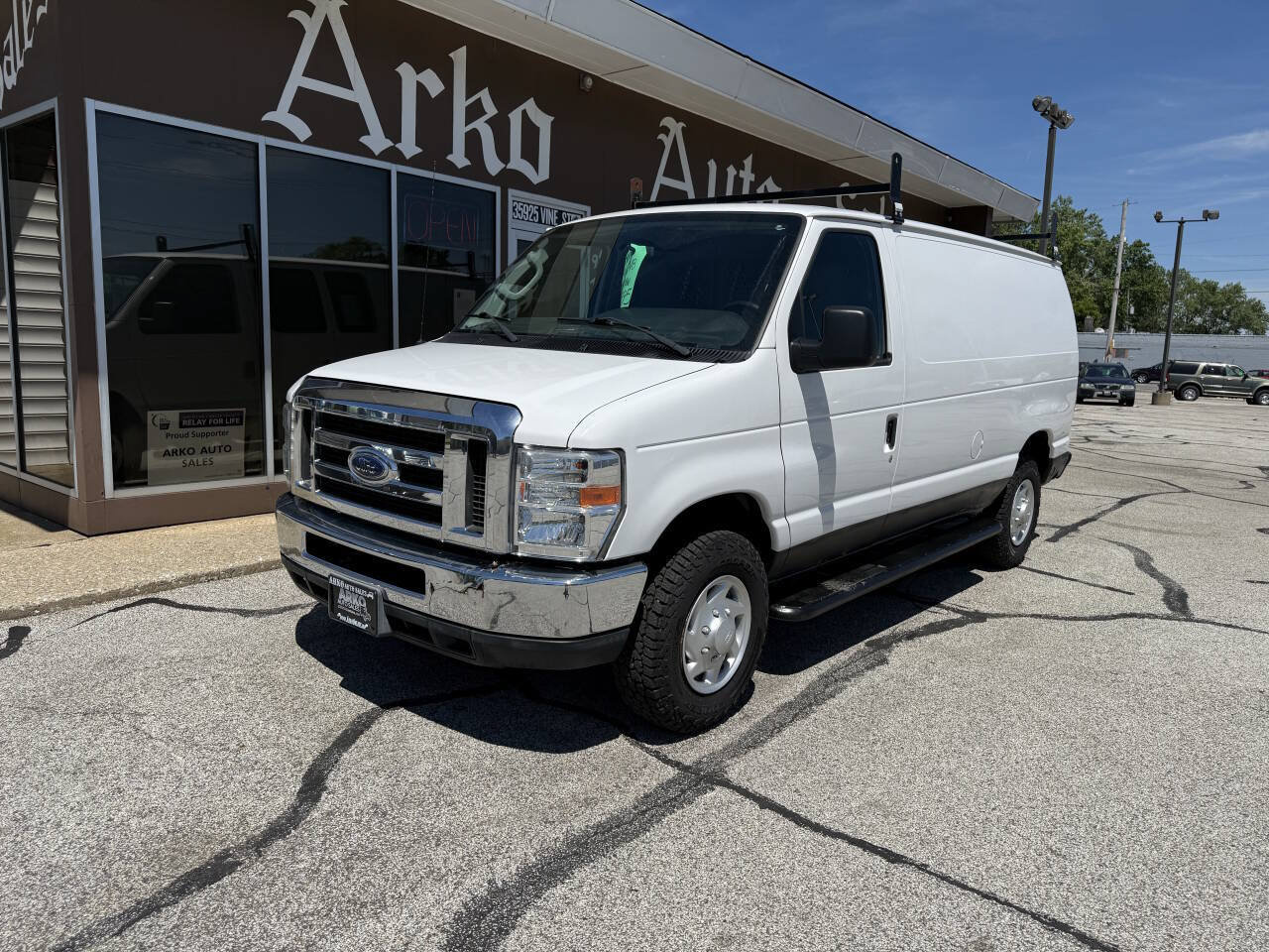 Used 2013 Ford E-250 and Econoline 250 w/ PWR Group RWD image 2