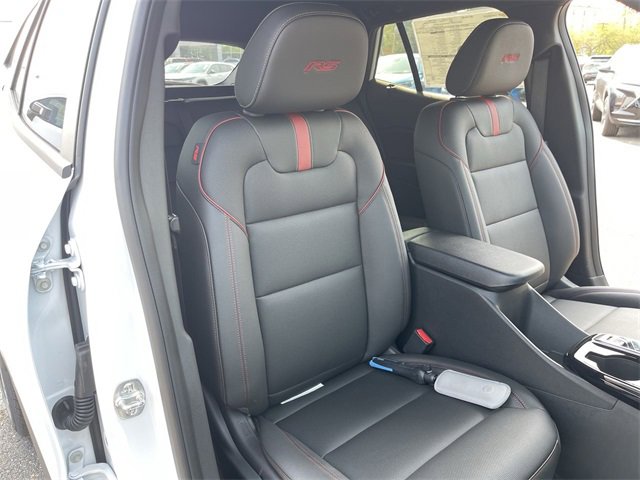 New 2025 Chevrolet Trax RS w/ Sunroof Package image 24