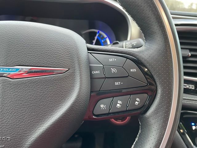Used 2020 Chrysler Pacifica Limited w/ Quick Oder Package 2EV RED-S FWD image 17