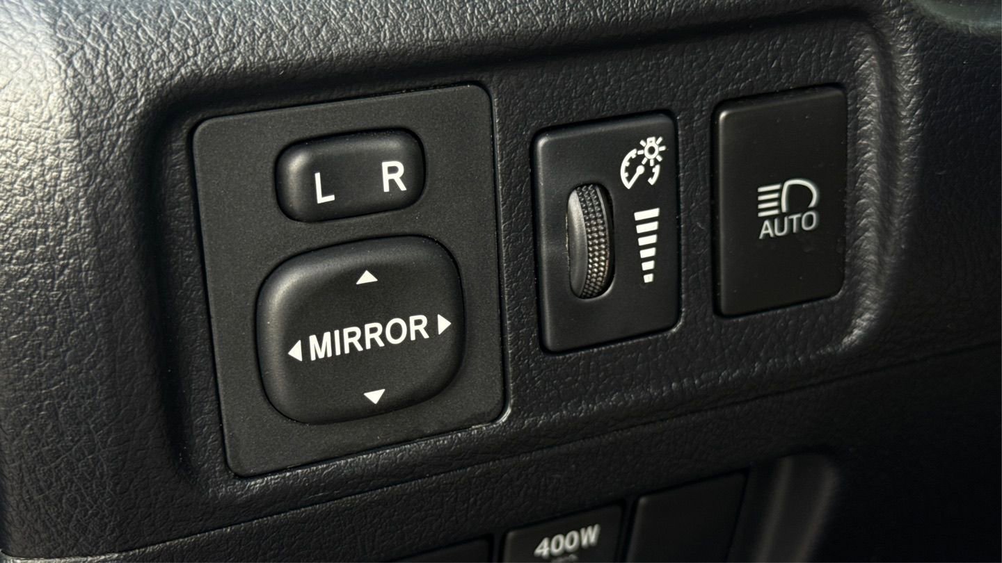 Used 2020 Toyota 4Runner SR5 Premium w/ Moonroof Package AWD/4WD image 50