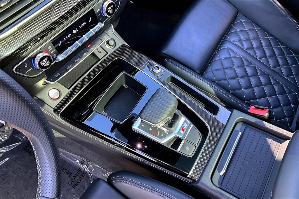 Used 2024 Audi SQ5 Prestige image 18