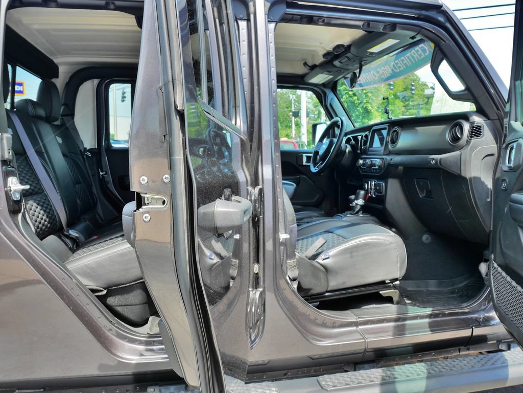Used 2020 Jeep Gladiator Sport w/ Quick Order Package 24S AWD/4WD image 10