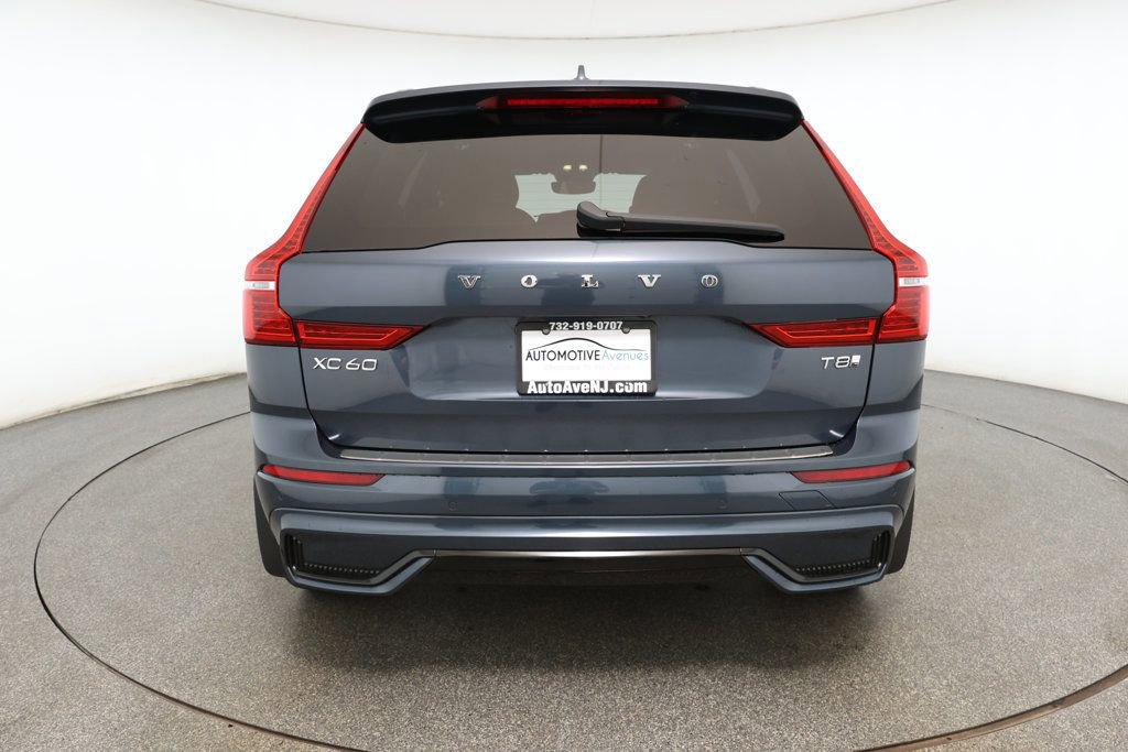 Used 2025 Volvo XC60 T8 Ultra w/ Protection Package Premier image 5