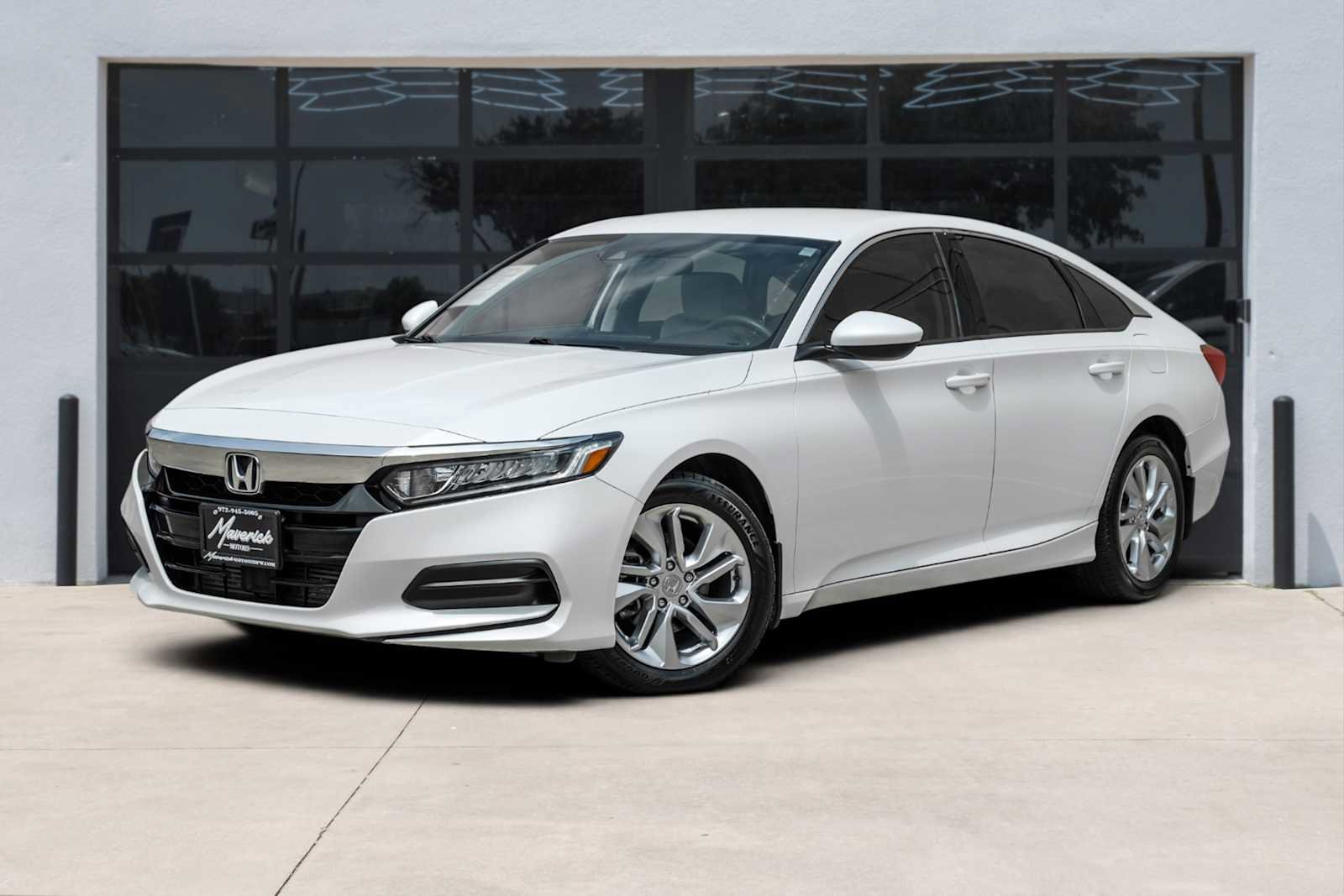Used 2018 Honda Accord LX image 1