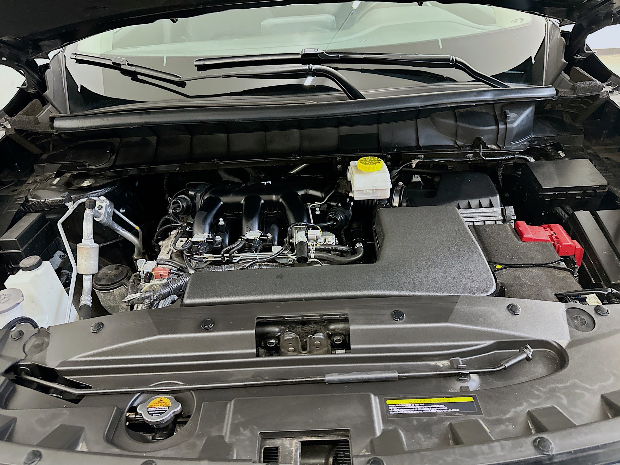 Used 2024 Nissan Pathfinder S image 34