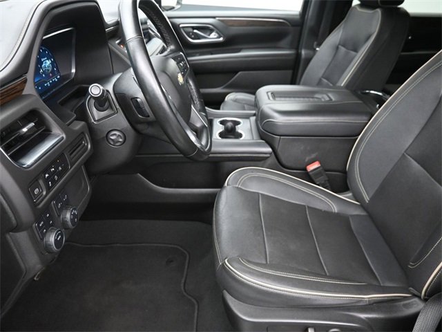Used 2023 Chevrolet Suburban Premier image 13
