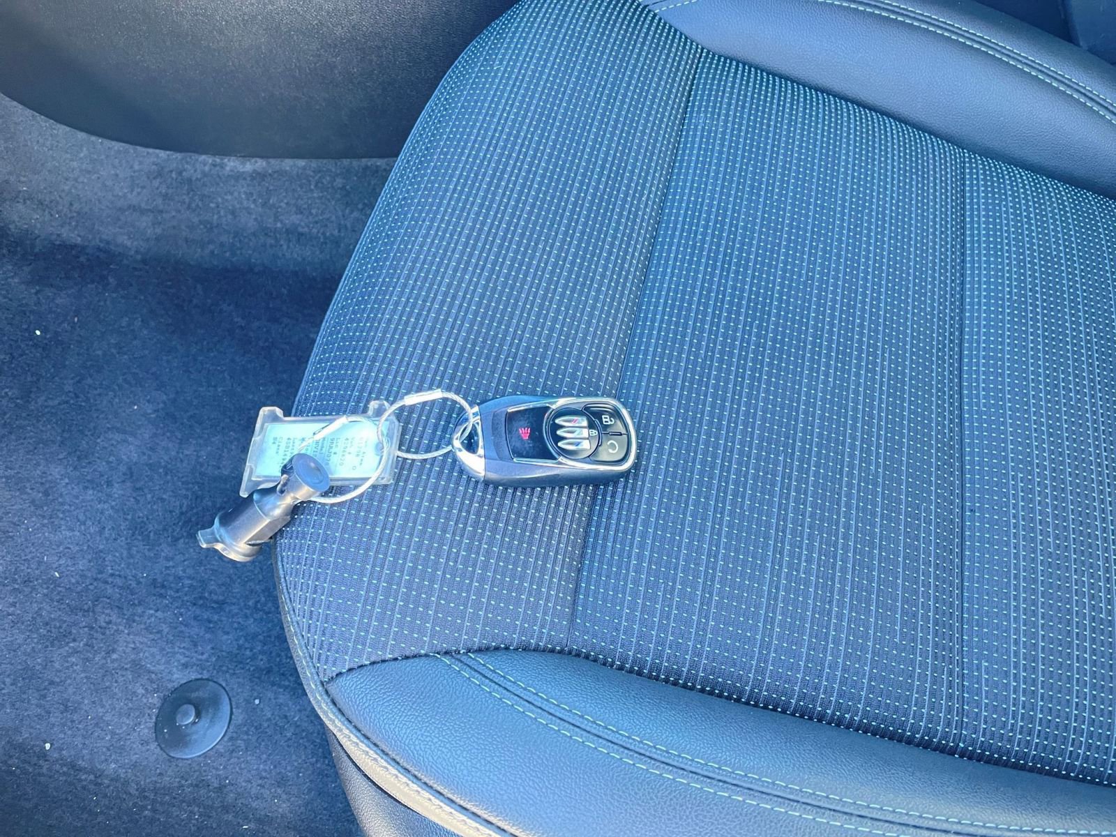 Used 2025 Buick Envista Preferred image 23