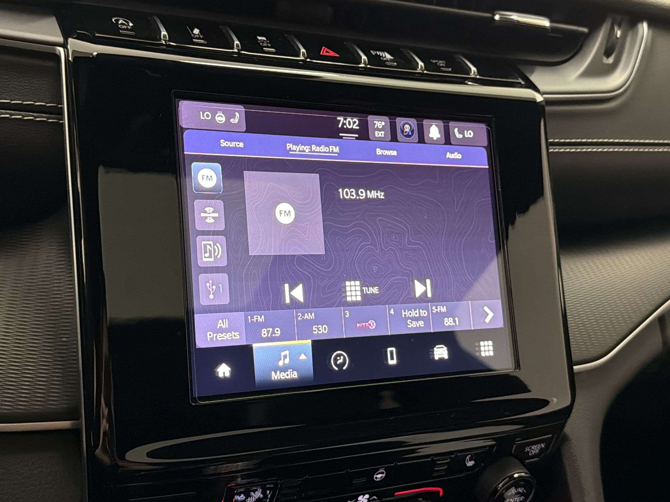 Used 2023 Jeep Grand Cherokee L Laredo AWD/4WD image 18