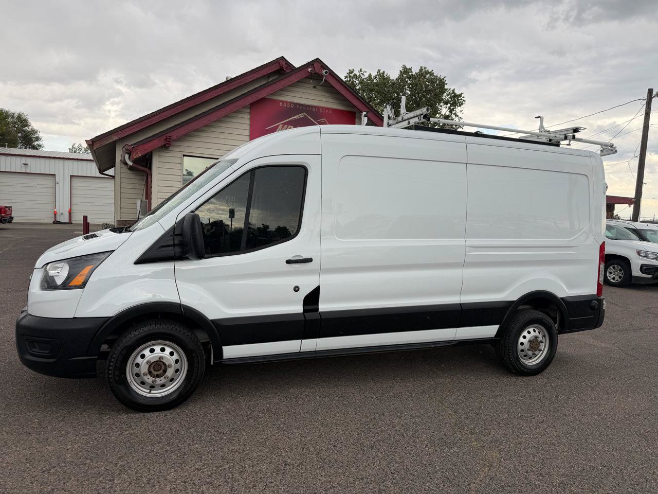 Used 2020 Ford Transit 250 Medium Roof AWD w/ Interior Upgrade Package image 5