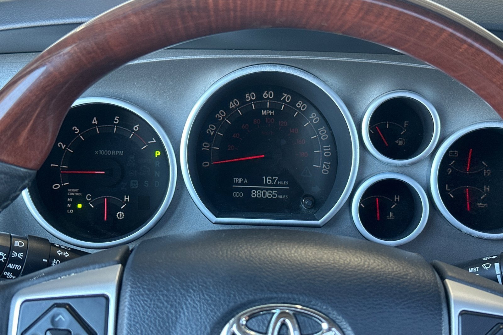 Certified 2016 Toyota Sequoia Platinum AWD/4WD image 25