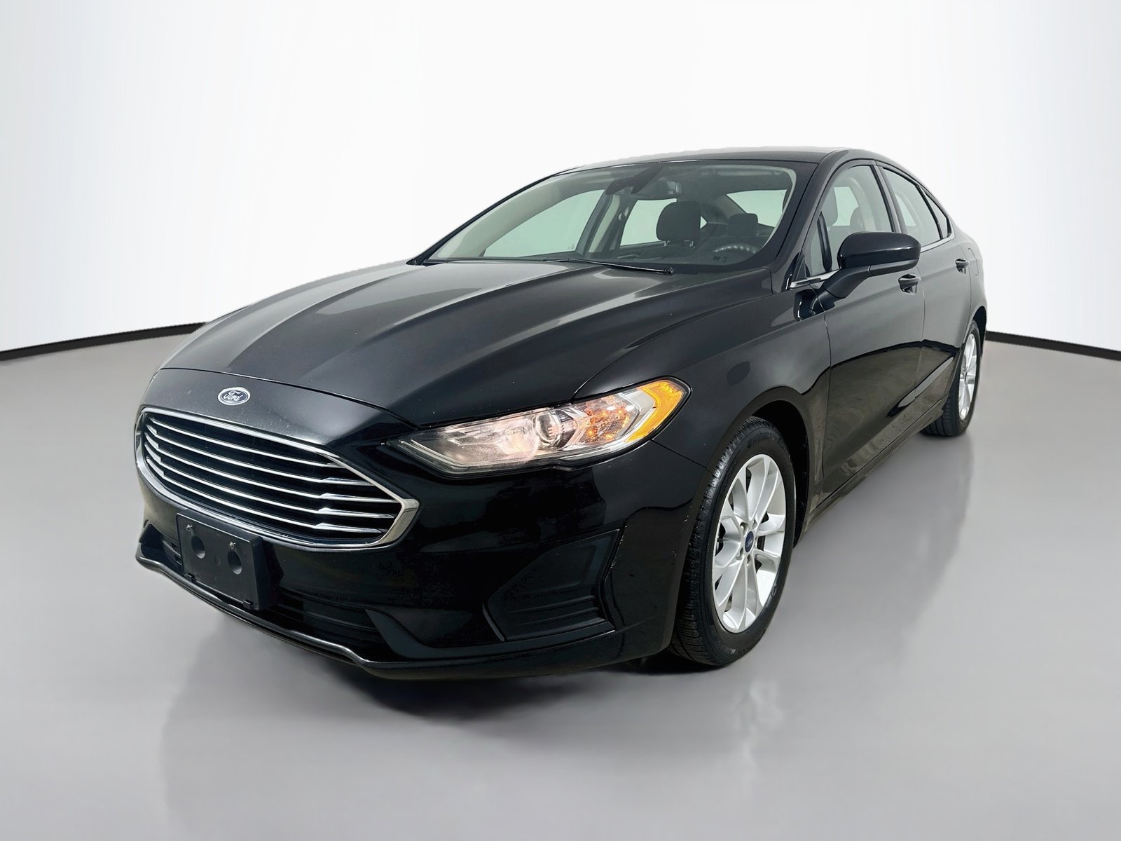 Used 2019 Ford Fusion SE