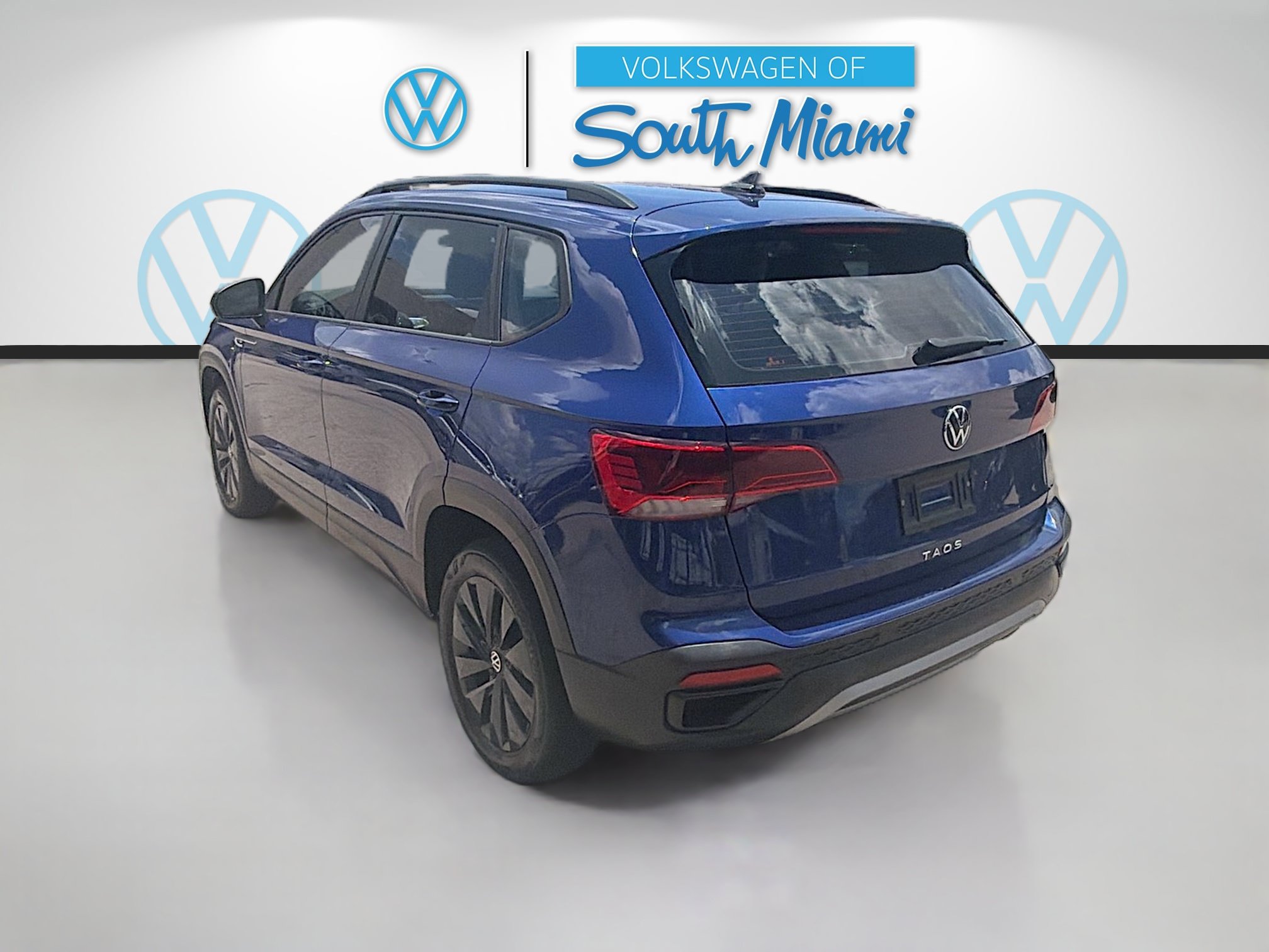 Certified 2024 Volkswagen Taos S FWD image 5