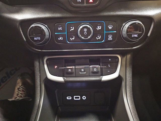 Used 2023 GMC Terrain SLE w/ Driver Convenience Package image 20