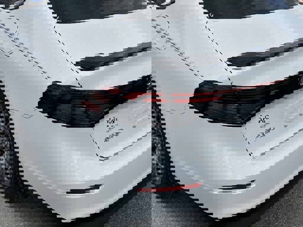 Used 2024 Honda Accord Sport image 11