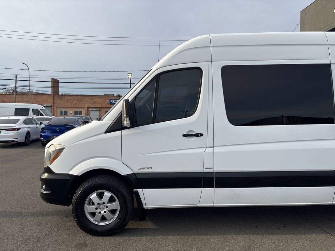 Used 2015 Mercedes-Benz Sprinter 2500 image 6