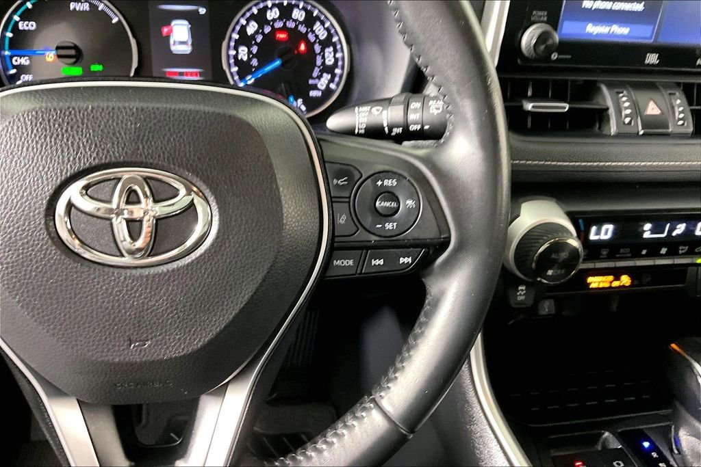 Used 2021 Toyota RAV4 XLE Premium image 12