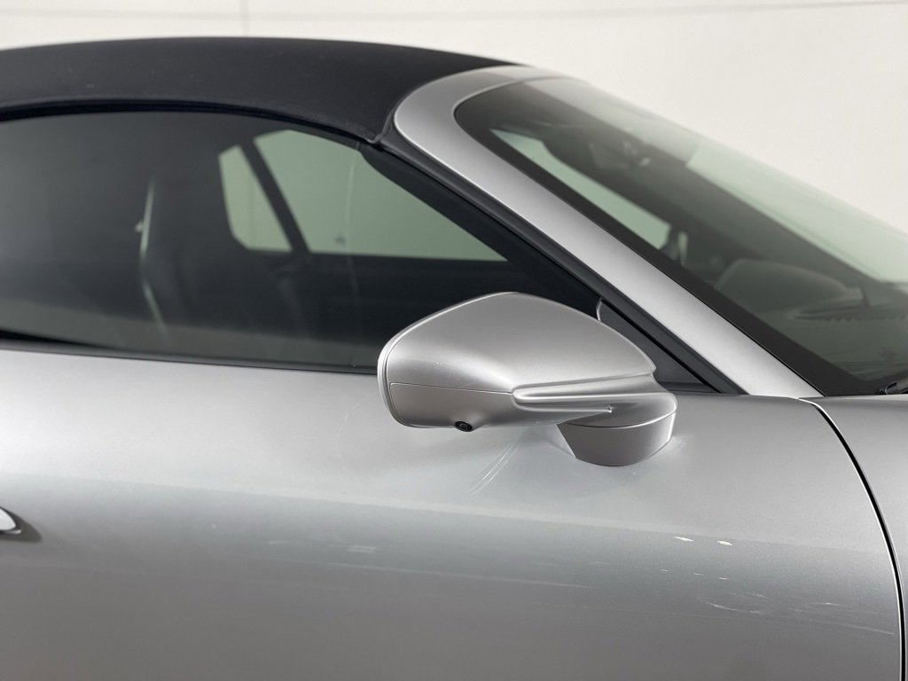 Certified 2025 Porsche 911 Carrera image 18