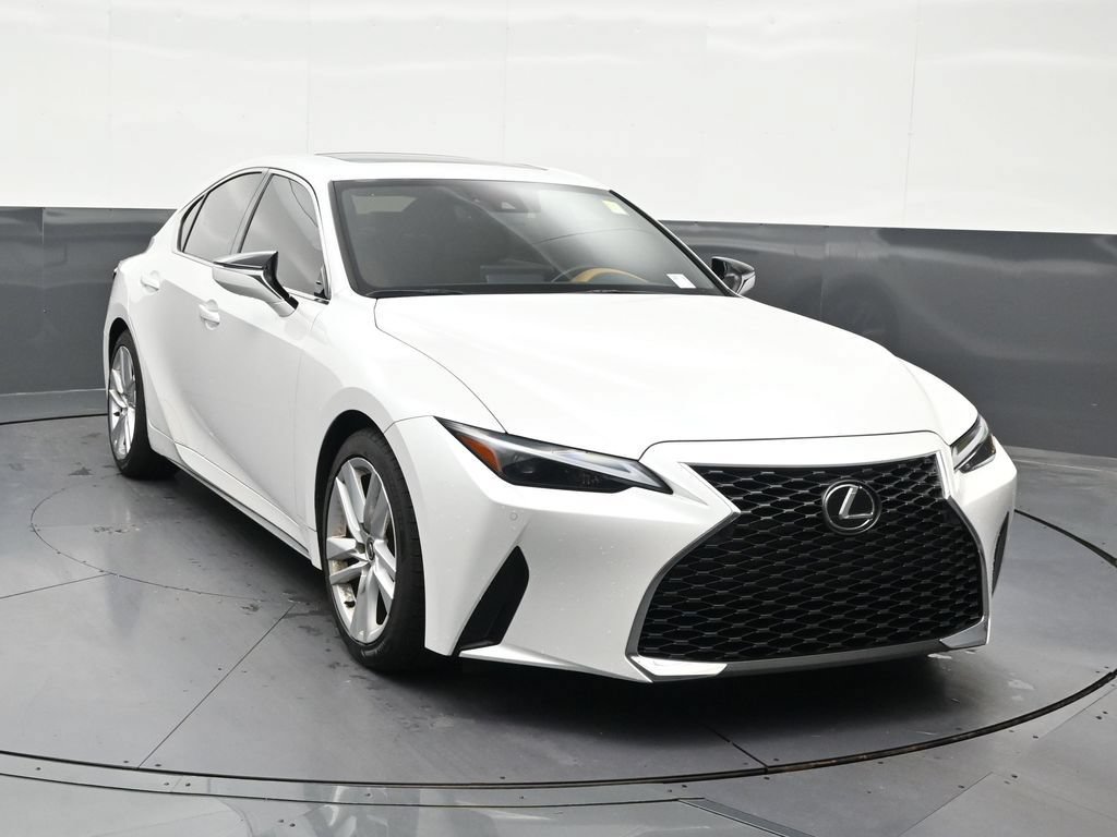 Used 2023 Lexus IS 300 w/ Comfort Package RWD image 8