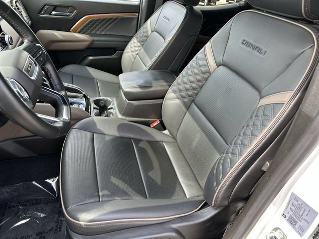 Used 2024 GMC Canyon Denali AWD/4WD image 15