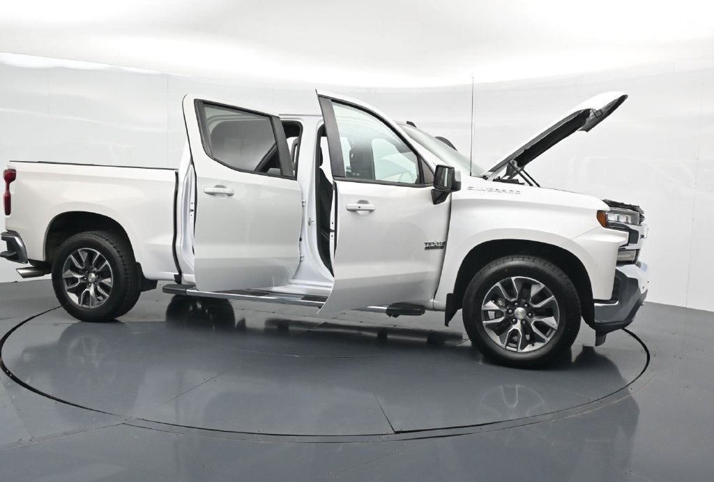 Used 2020 Chevrolet Silverado 1500 LT w/ Texas Edition RWD image 31