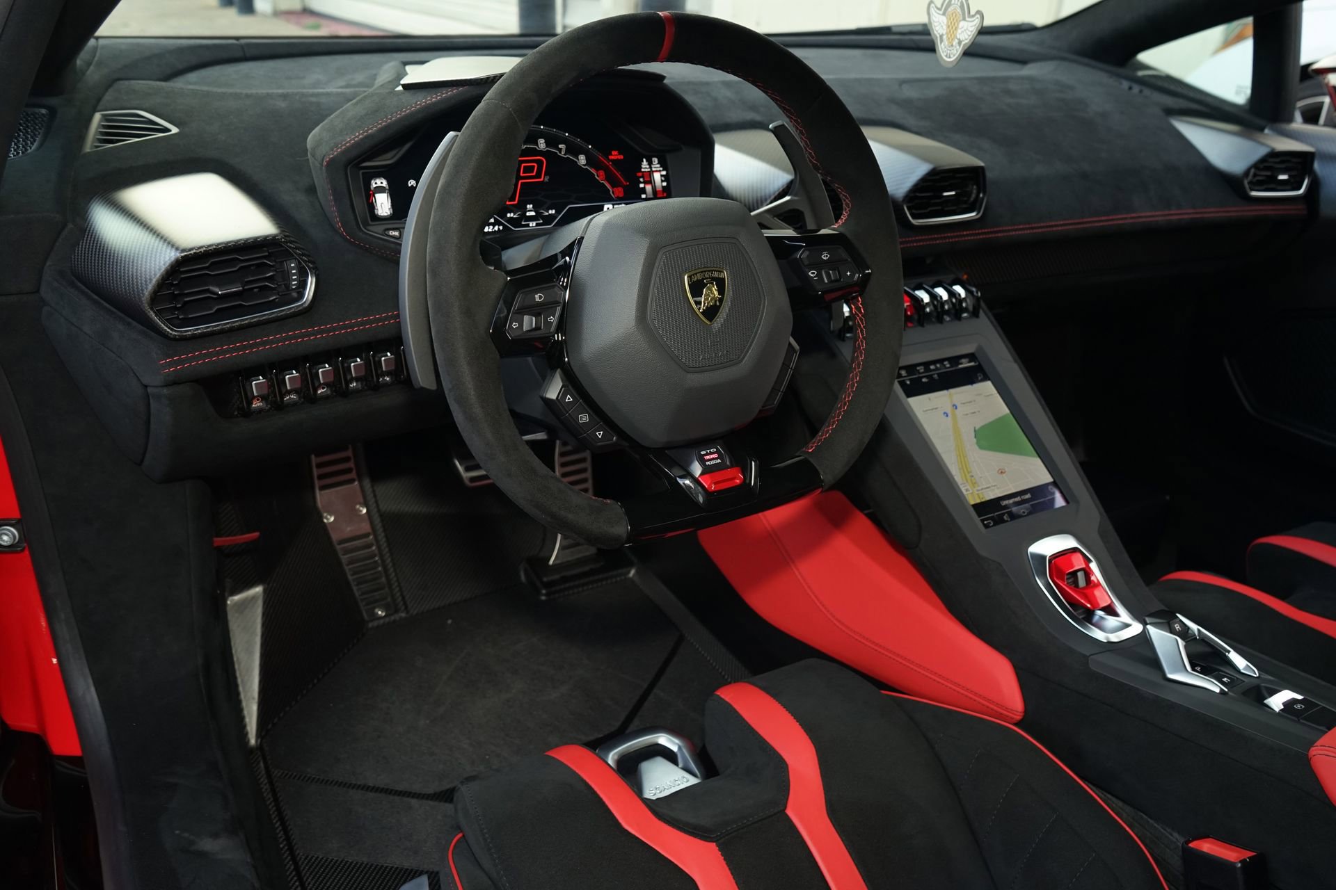 Used 2023 Lamborghini Huracan STO image 15
