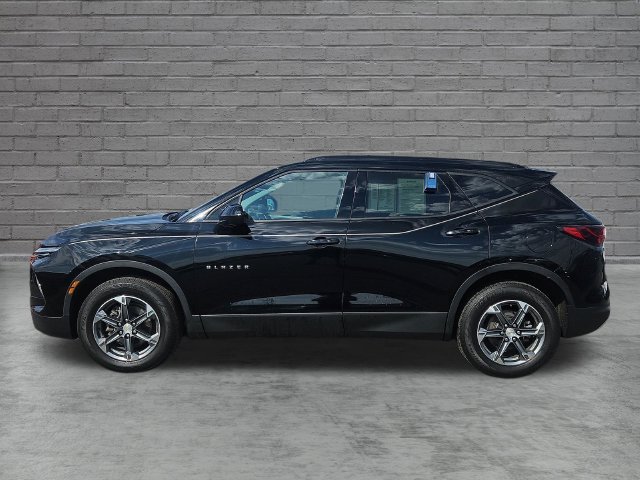 Used 2024 Chevrolet Blazer LT w/ Convenience Package FWD image 2