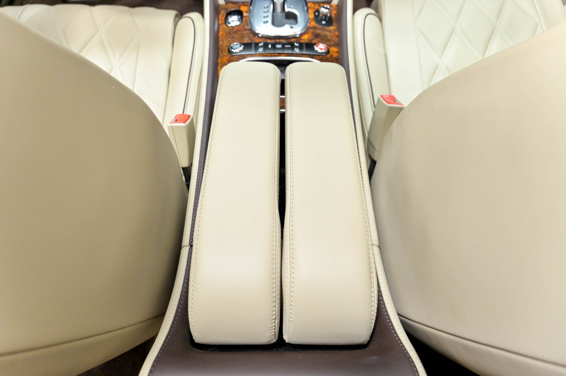 Used 2015 Bentley Flying Spur W12 AWD/4WD image 41