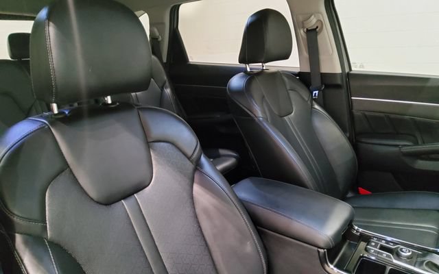 Used 2023 Kia Sorento SX FWD image 20