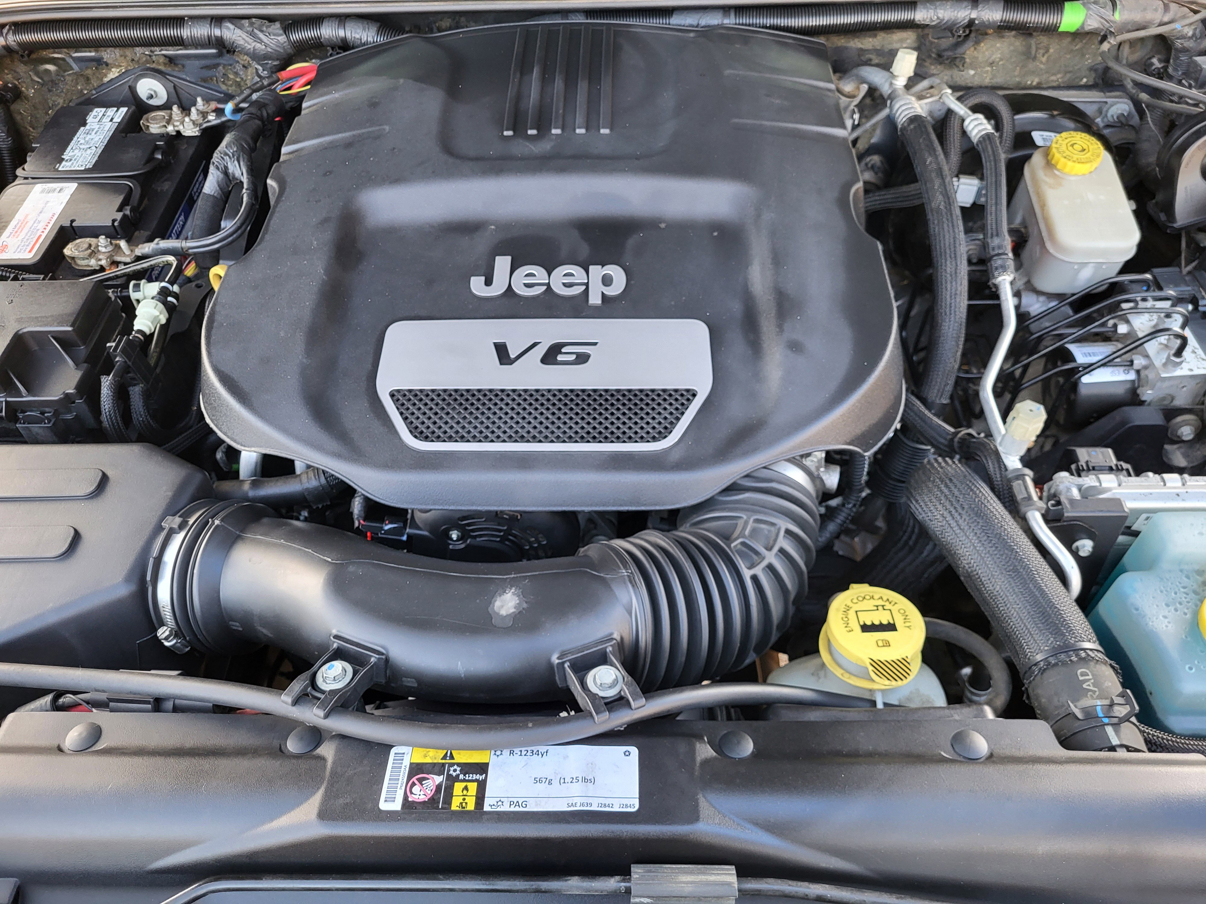 Used 2016 Jeep Wrangler Sport image 16