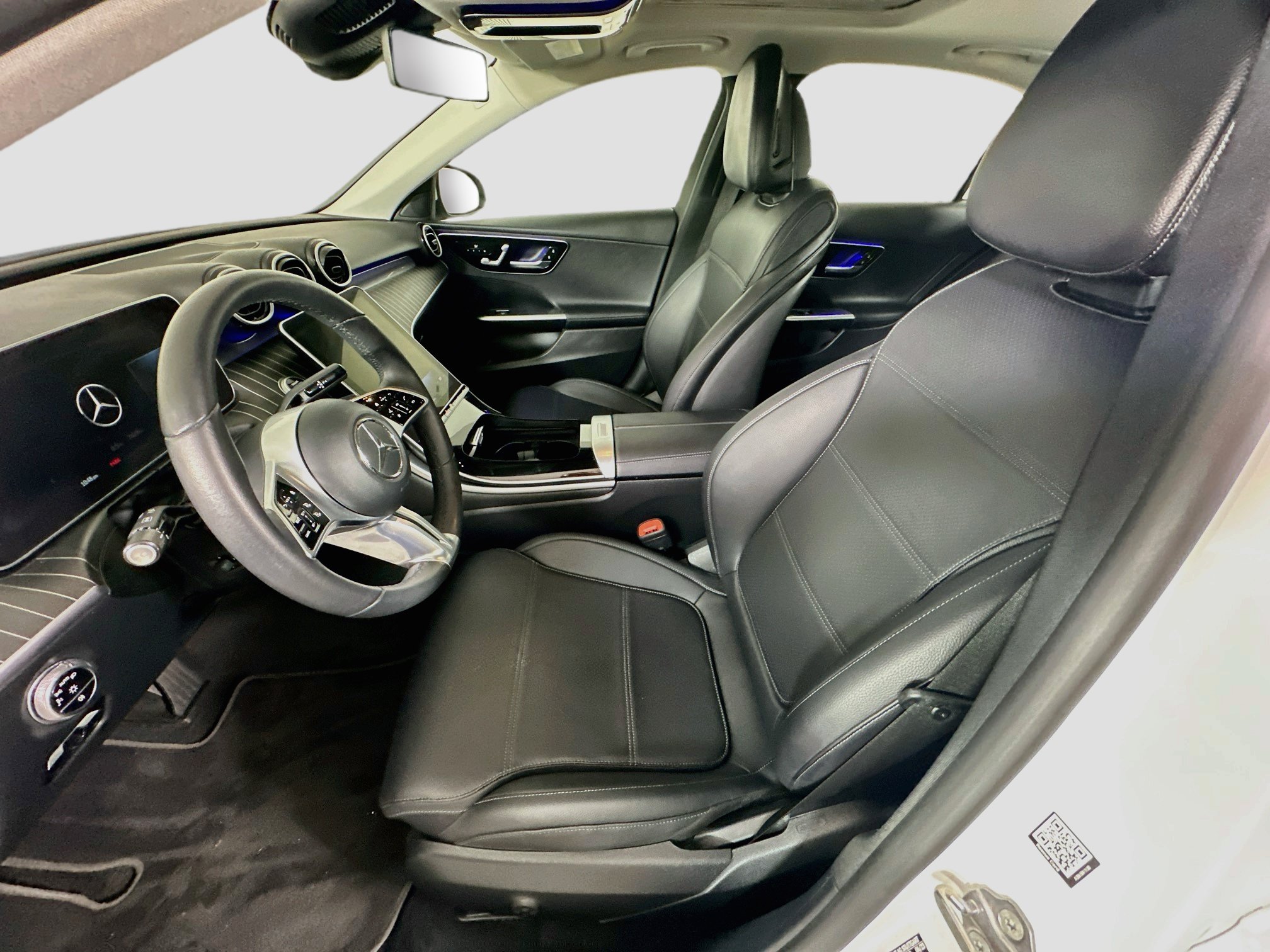 Used 2023 Mercedes-Benz C 300 Sedan image 13