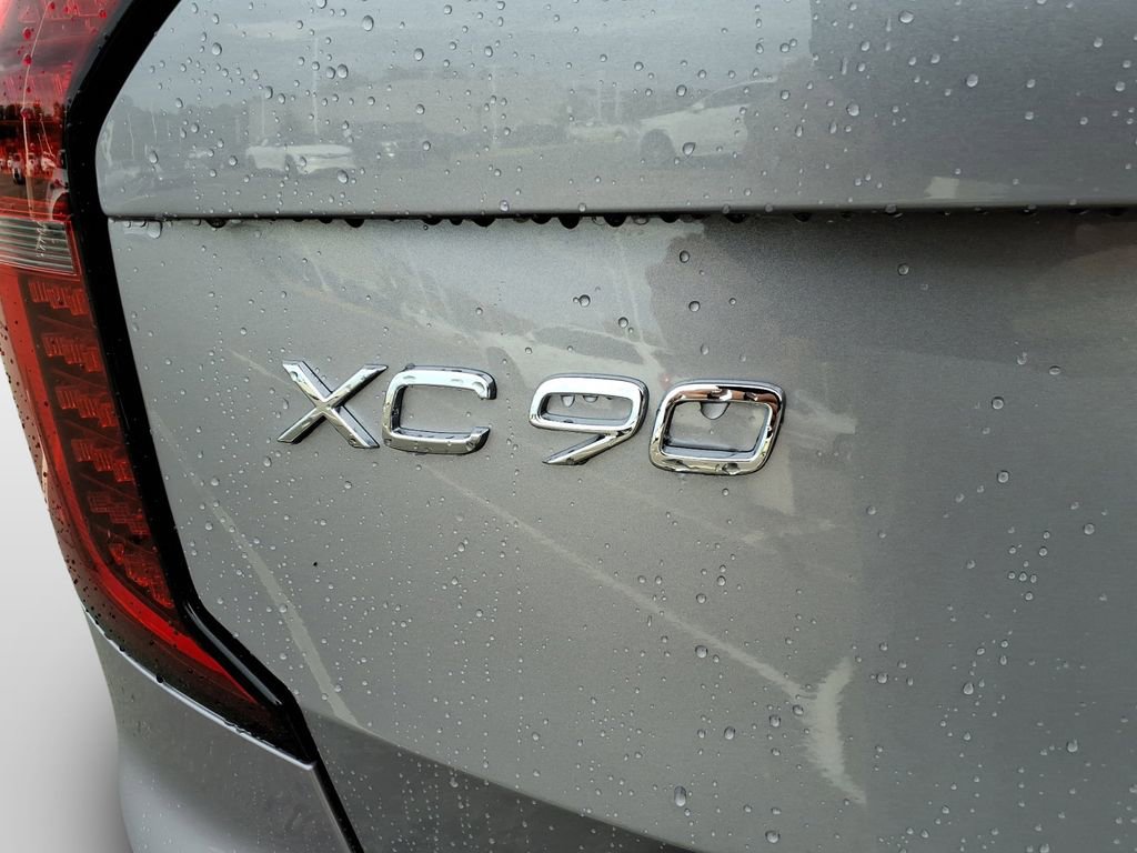 New 2026 Volvo XC90 B6 Plus w/ Protection Package Premier image 5