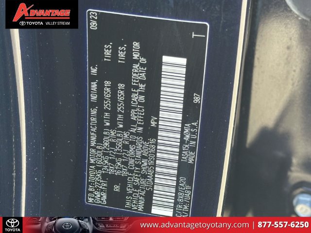 Used 2024 Toyota Grand Highlander AWD image 39