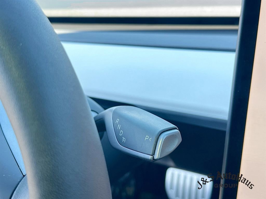 Used 2023 Tesla Model 3 Performance image 22