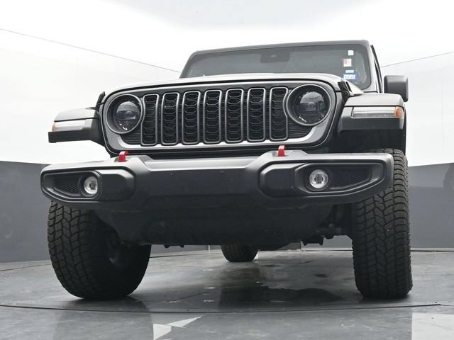 Used 2025 Jeep Wrangler Unlimited Rubicon AWD/4WD image 39
