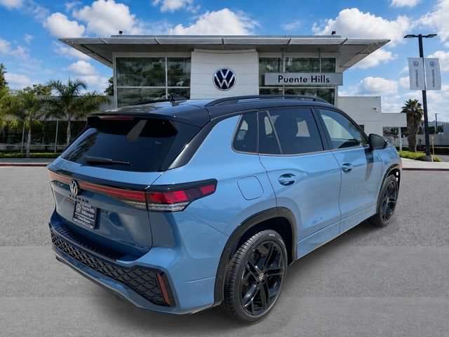 New 2026 Volkswagen Tiguan SE R-Line FWD image 4