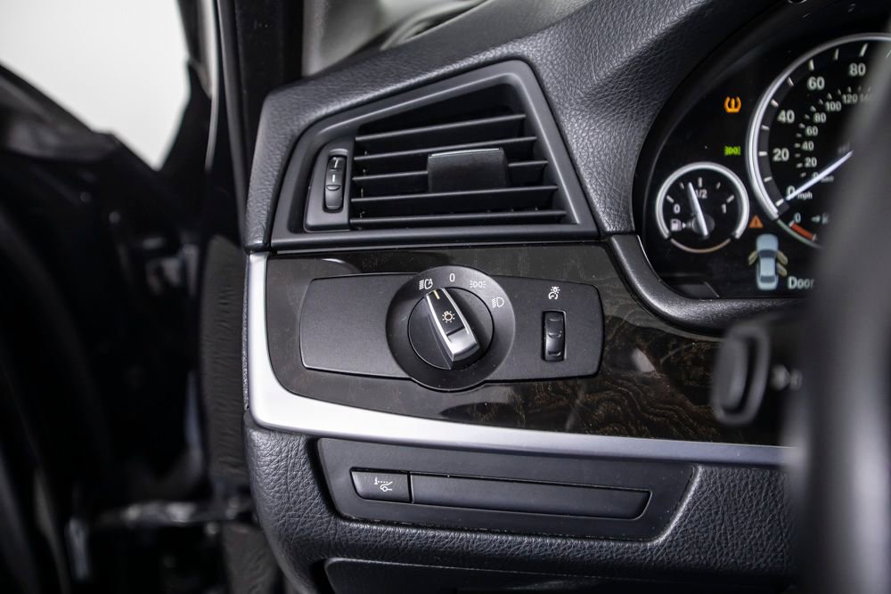 Used 2014 BMW 535i Sedan RWD image 39