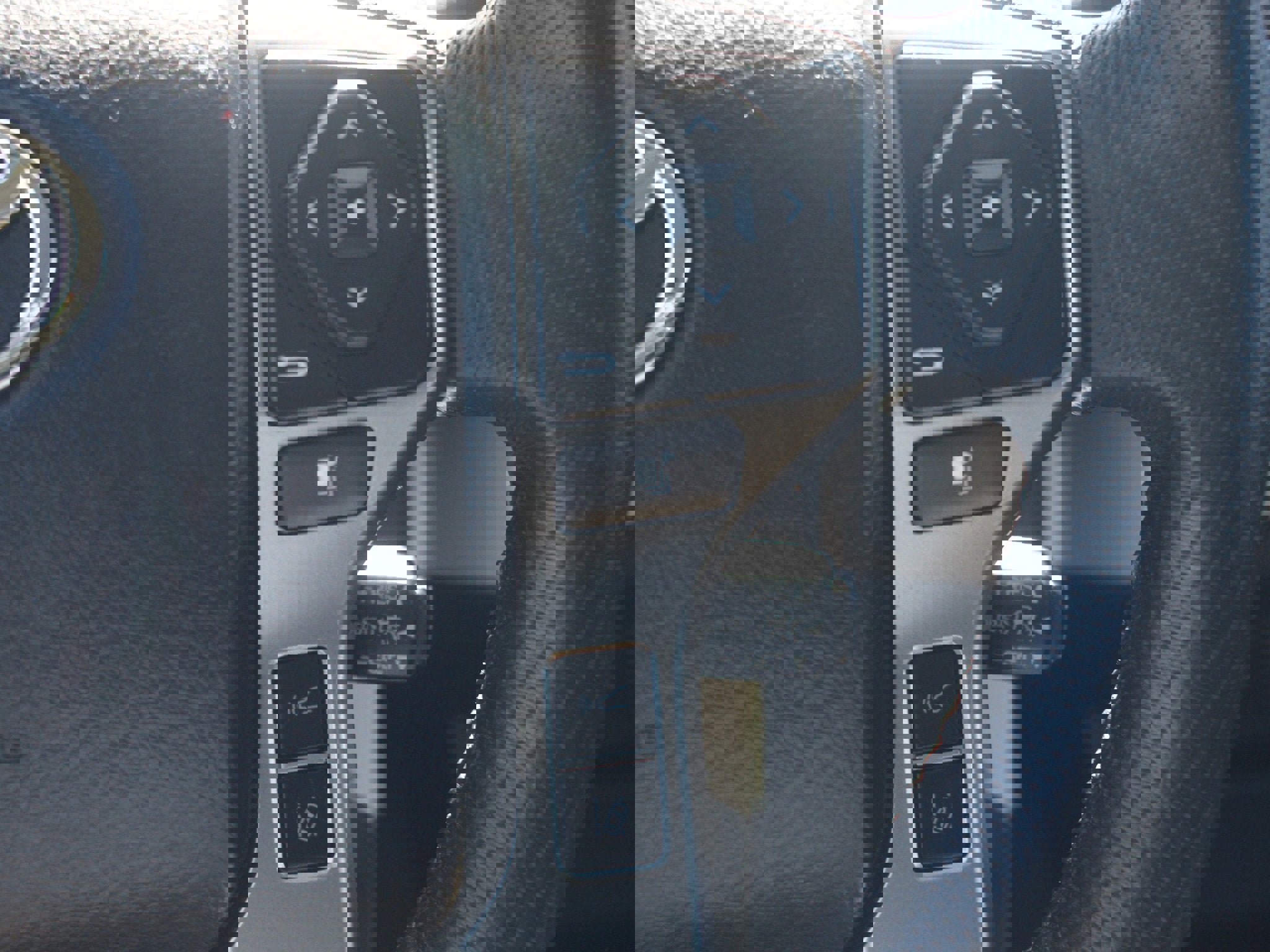 Used 2022 Toyota Tacoma SR5 image 8