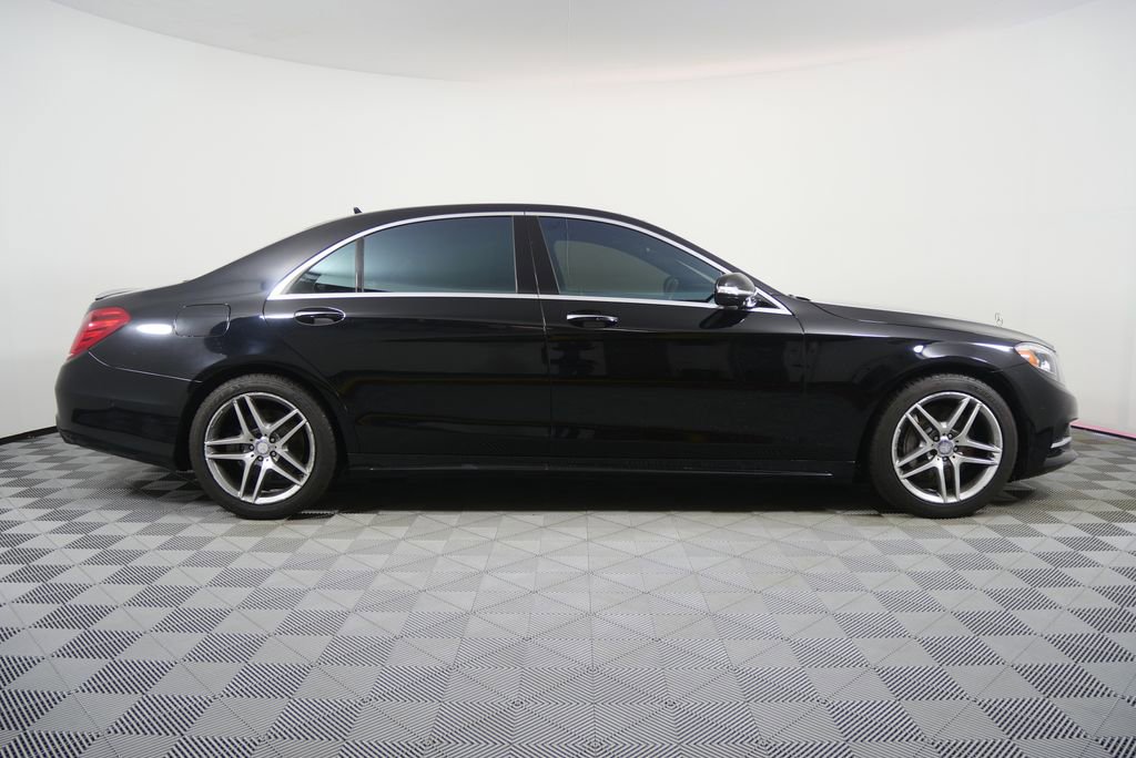 Used 2017 Mercedes-Benz S 550 4MATIC Sedan image 2