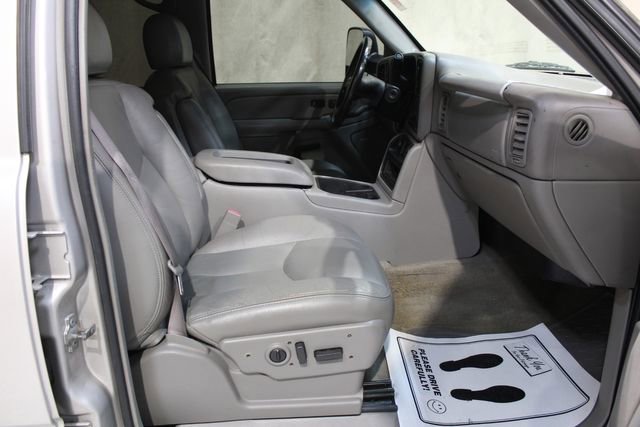 Used 2007 GMC Sierra 2500 SLT w/ Heavy-Duty Power Package image 18