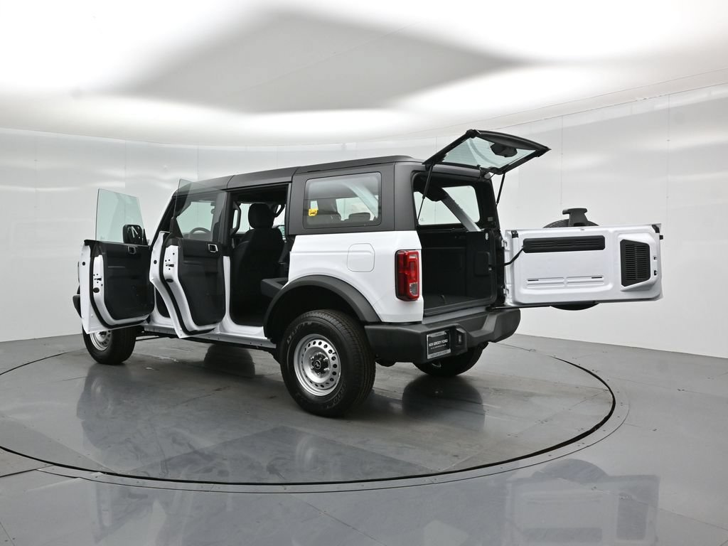 New 2026 Ford Bronco 4-Door AWD/4WD image 32