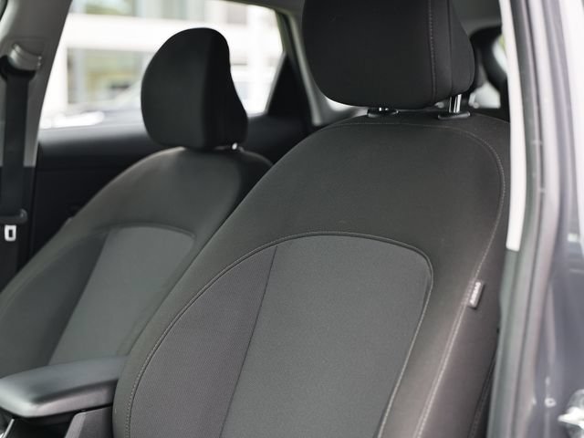 Used 2024 Hyundai Kona SE FWD image 20