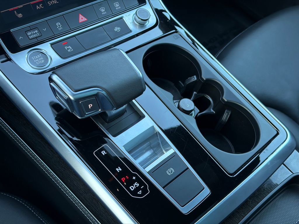 Used 2025 Audi Q7 3.0T Premium Plus image 33