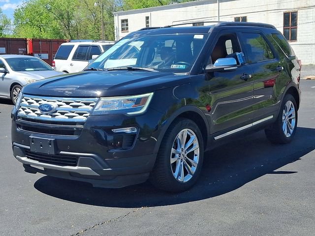 Certified 2019 Ford Explorer XLT w/ Equipment Group 202A AWD/4WD image 5