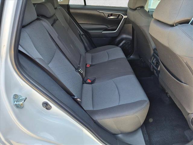 Used 2025 Toyota RAV4 XLE FWD image 18